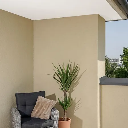 - Smart Aparthotel Graz